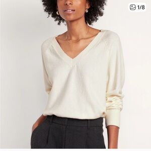NWT - Old Navy So Soft V-Neck Cream Sweater